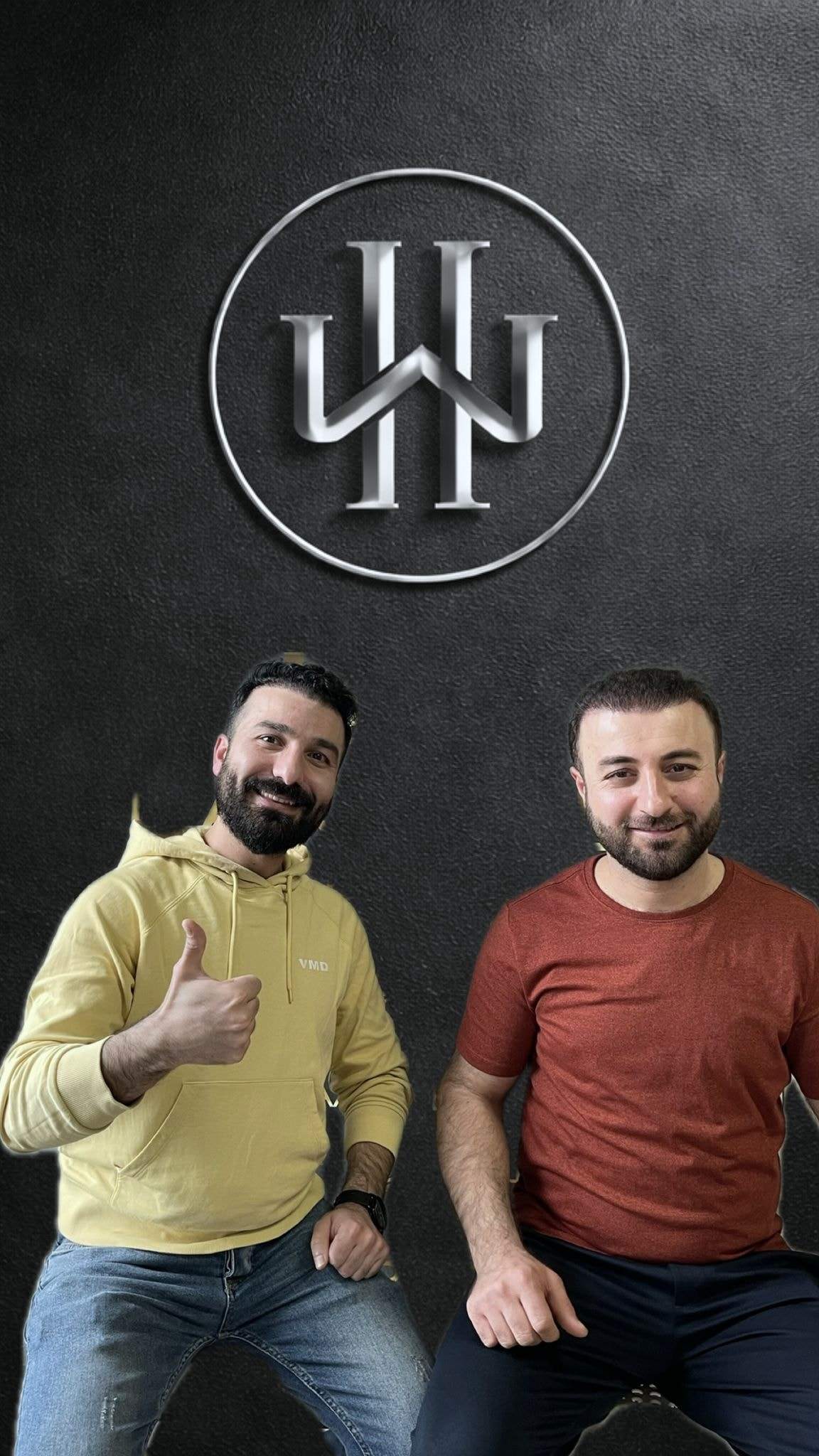 Zwei Patienten in der Haarwelt Klinik in Berlin